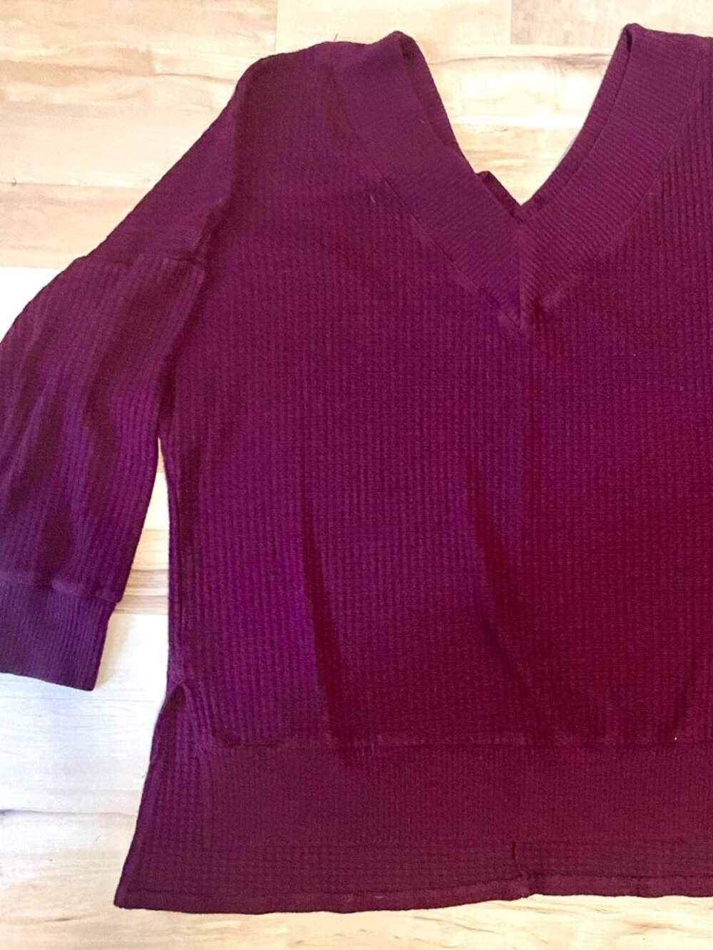 Wantable waffle knit V-neck sweater in burgundy